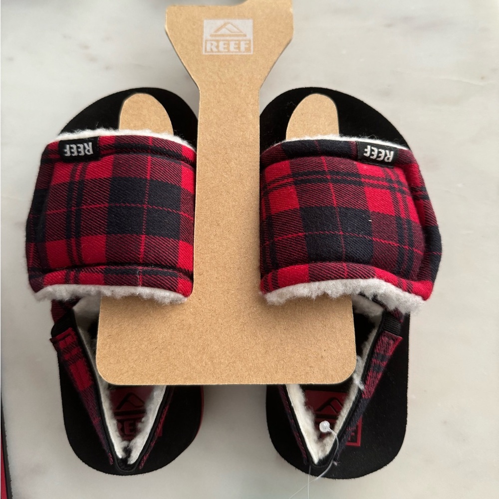 Reef Ahi Camper Red Plaid Christmas Slides - Toddler Size 7- Brand New with Tags